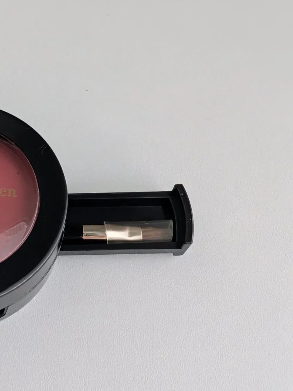 Elizabeth Arden PINK POUT Lip Gloss - 0.063oz - New Old Stock